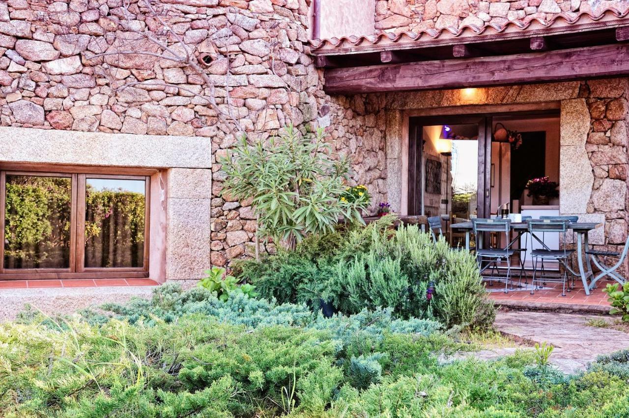Residence L'Ea Di Lavru - Appartamenti Mono-Bilo-Trilocali 포르토산파울로 외부 사진
