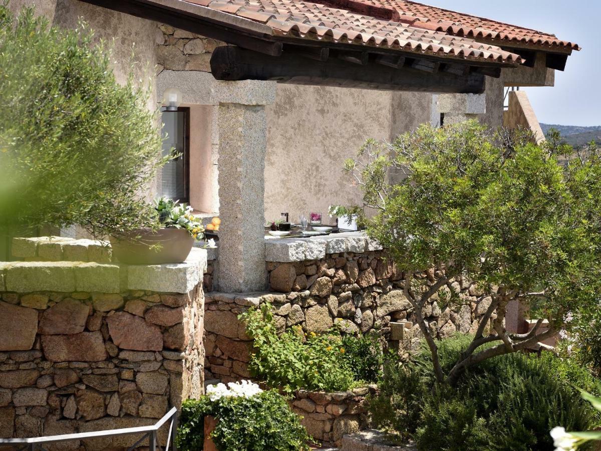Residence L'Ea Di Lavru - Appartamenti Mono-Bilo-Trilocali 포르토산파울로 외부 사진